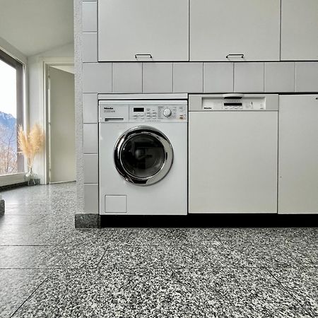 Wohnung Mit Grossartiger Seesicht Und Balkon Spiez Exteriér fotografie
