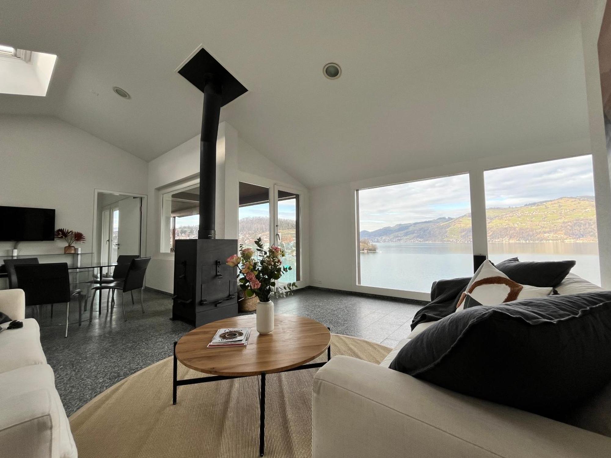 Wohnung Mit Grossartiger Seesicht Und Balkon Spiez Exteriér fotografie