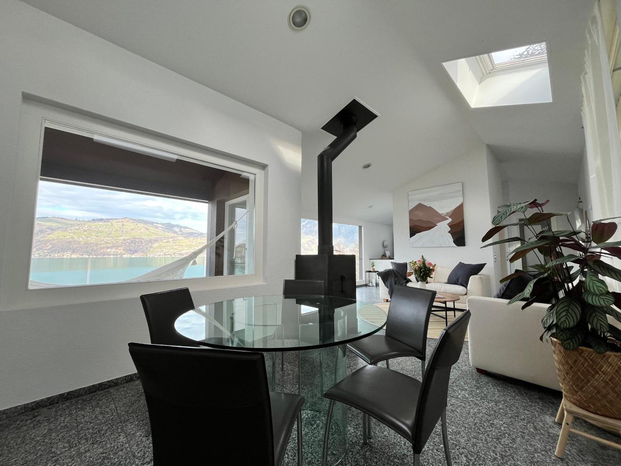Wohnung Mit Grossartiger Seesicht Und Balkon Spiez Exteriér fotografie