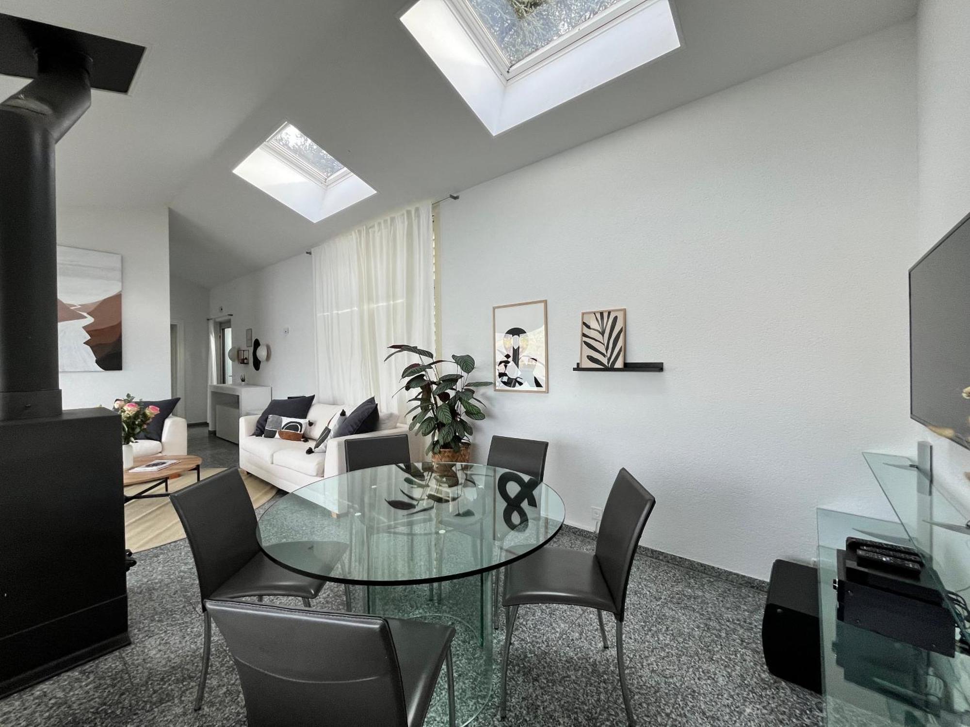 Wohnung Mit Grossartiger Seesicht Und Balkon Spiez Exteriér fotografie