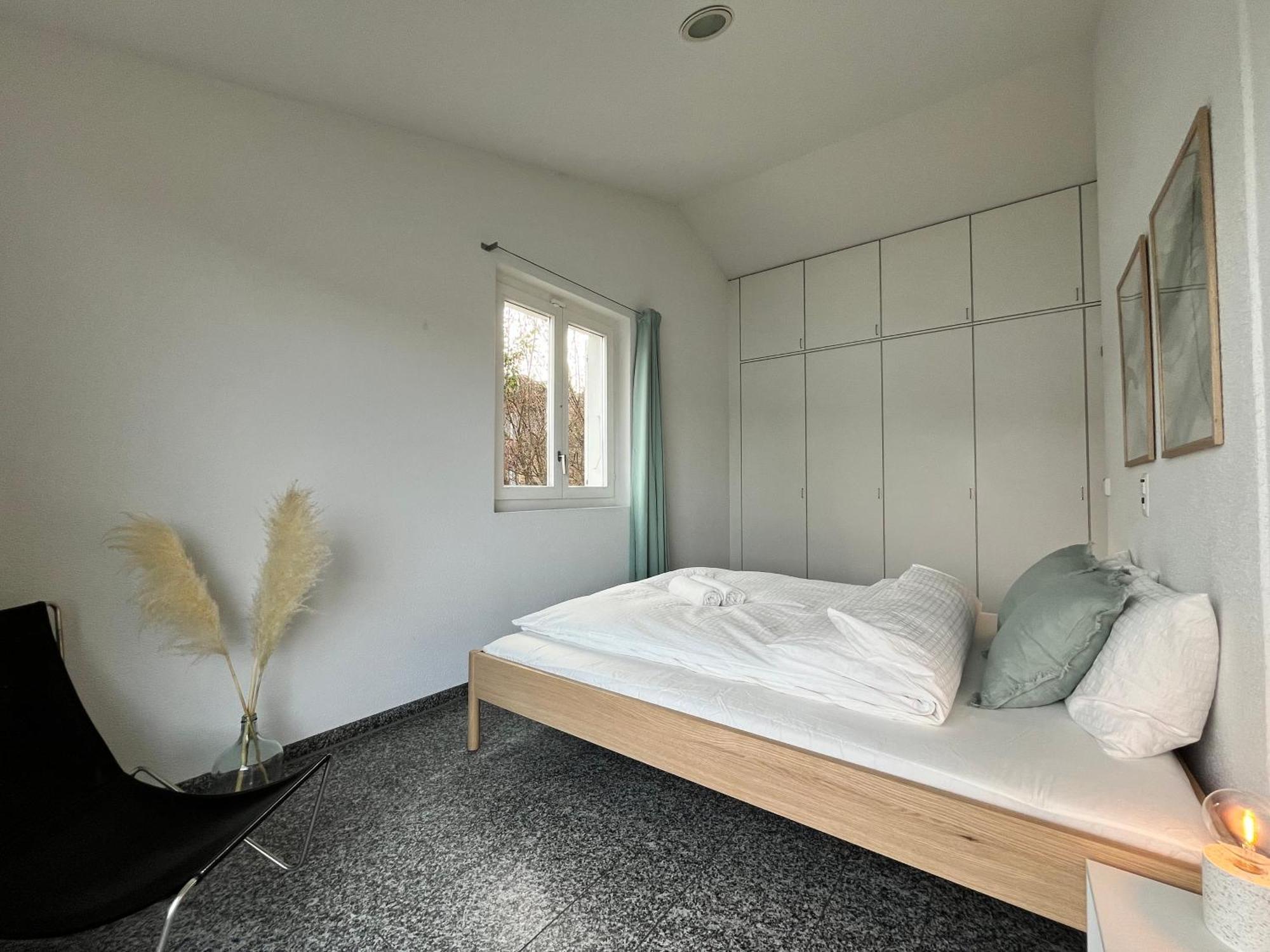 Wohnung Mit Grossartiger Seesicht Und Balkon Spiez Exteriér fotografie