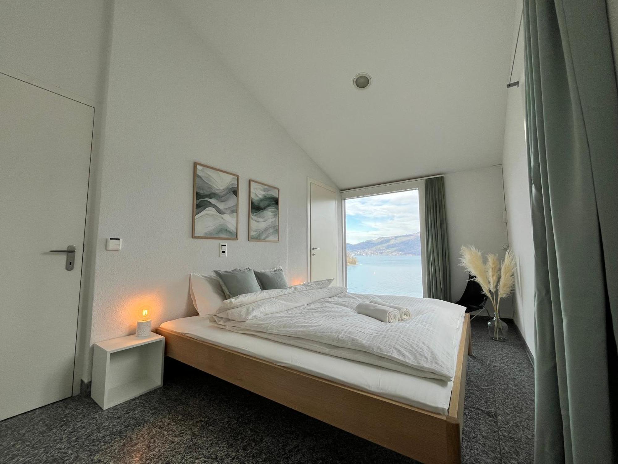 Wohnung Mit Grossartiger Seesicht Und Balkon Spiez Exteriér fotografie
