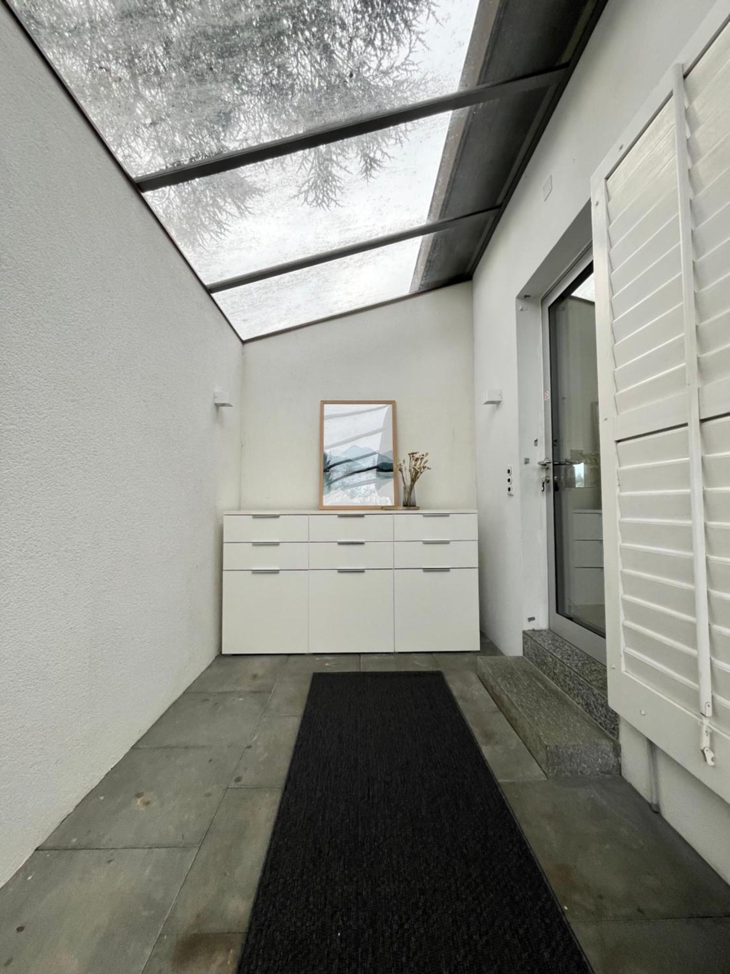 Wohnung Mit Grossartiger Seesicht Und Balkon Spiez Exteriér fotografie