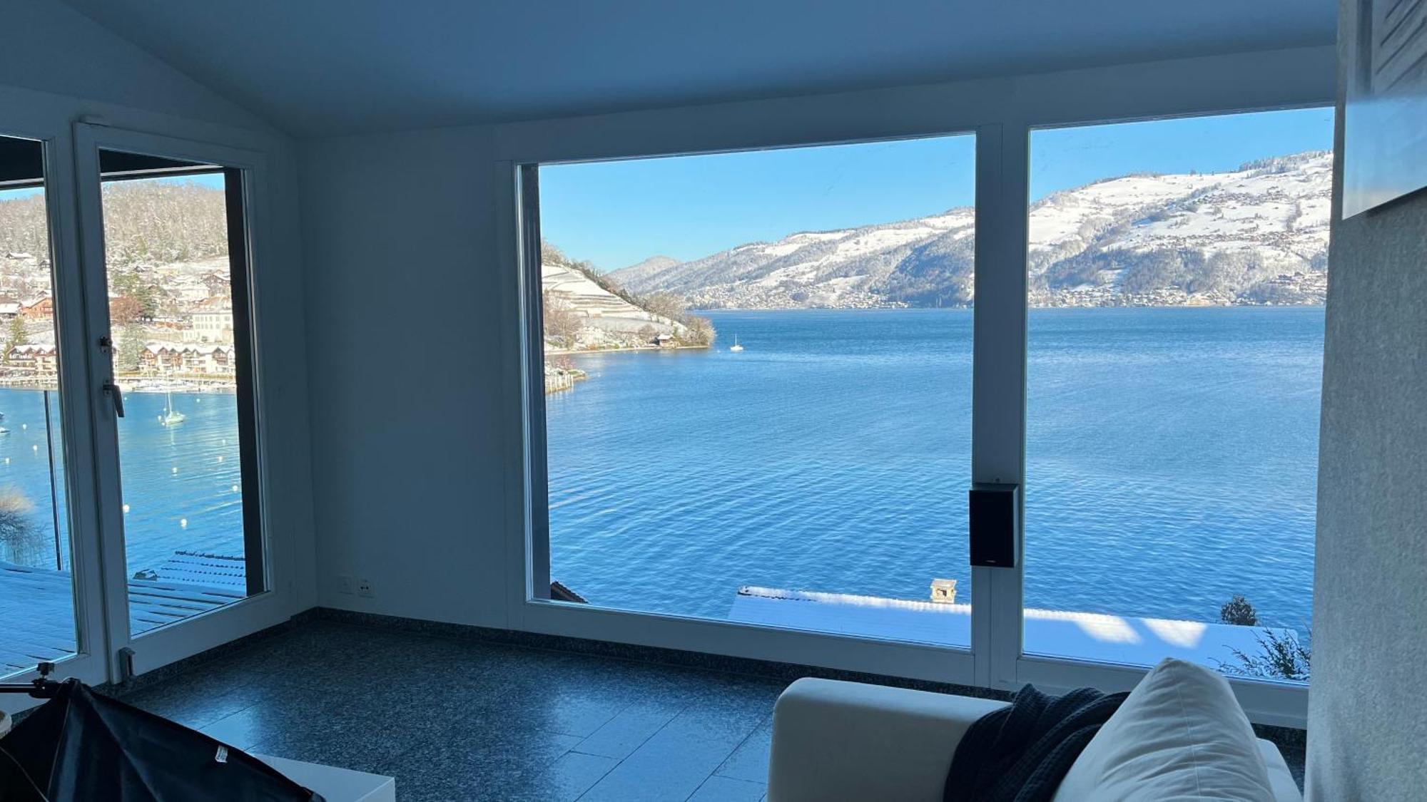 Wohnung Mit Grossartiger Seesicht Und Balkon Spiez Exteriér fotografie